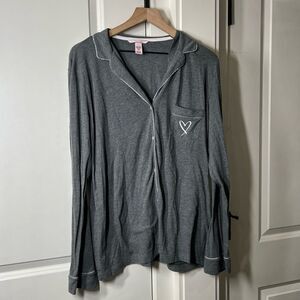 Victoria’s Secret grey long sleeve sleep shirt pajama women’s size xl R513